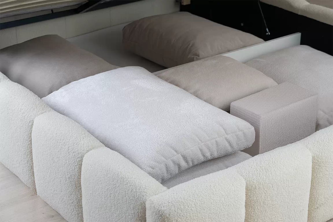 Čalúnená posteľ Aura s úložným priestorom 160x200 cm - svetlobéžová buklé Quelle 02 Posteľ čalúnená Aura 160x200 S vnútorným úložným priestorom- svetlý Béžová bukla Quelle 02