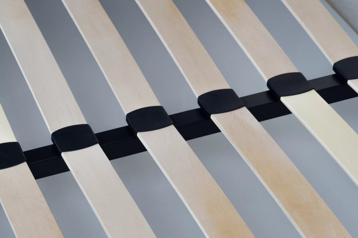 Čalúnená posteľ Aura s úložným priestorom 160x200 cm - svetlobéžová buklé Quelle 02 Posteľ čalúnená Aura 160x200 S vnútorným úložným priestorom- svetlý Béžová bukla Quelle 02