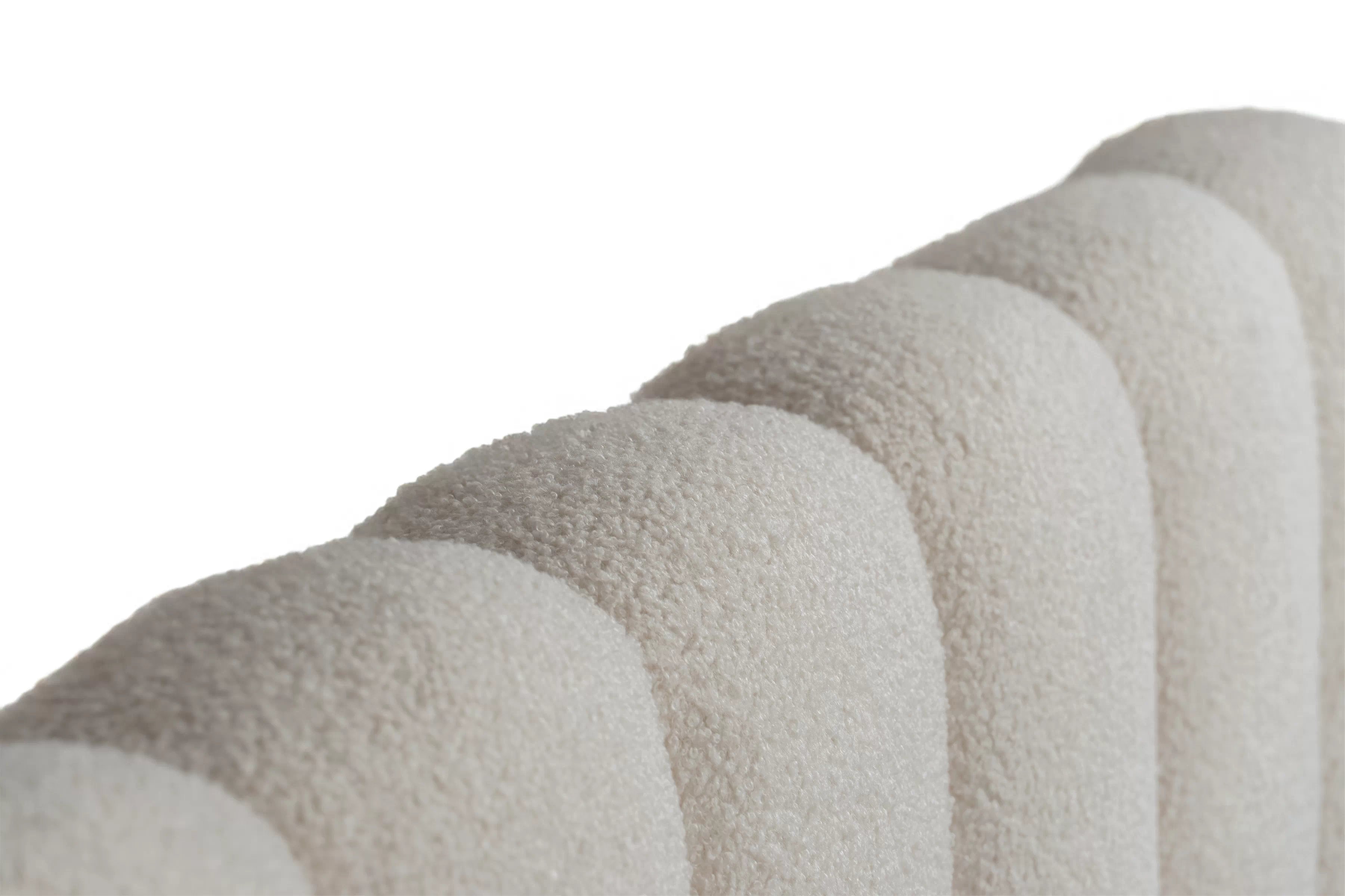 Čalúnená posteľ Aura 180x200 s úložným priestorom - béžová buklé Quelle 03 Posteľ čalúnená Aura 180x200 S vnútorným úložným priestorom- Béžová bukla Quelle 03