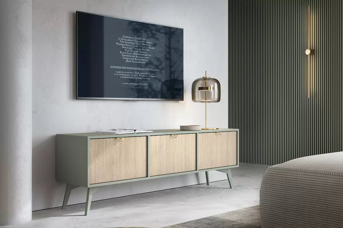 TV stolek Lumira 158 cm - eukalyptus / rybí kost skandi Skříňka RTV Lumira 158 cm - eukaliptus / jodelka skandi - aranzacja