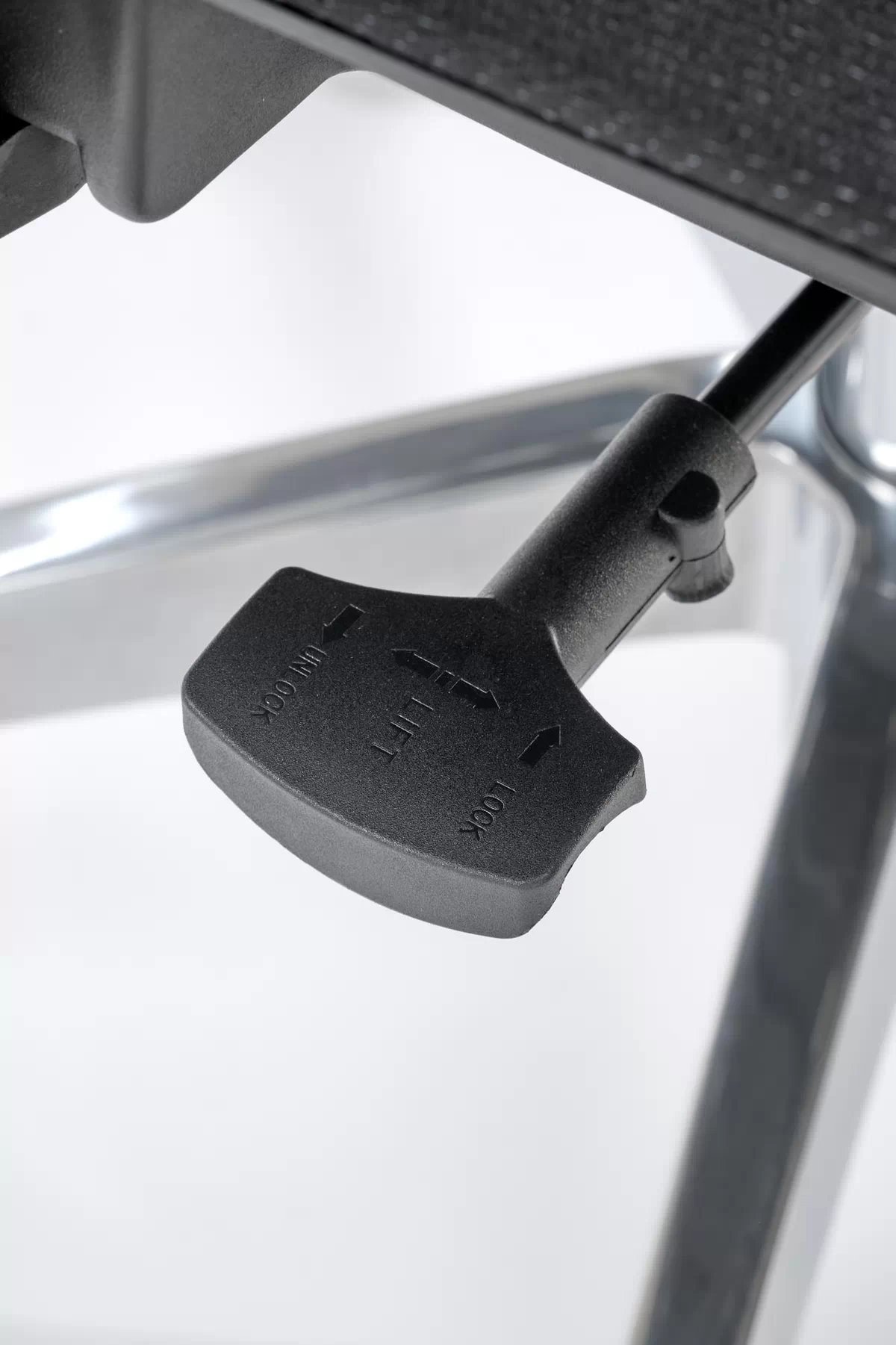  Ergonomická kancelárska stolička Cilino - čierna ekokoža marcus Kreslo kancelárske Čierny