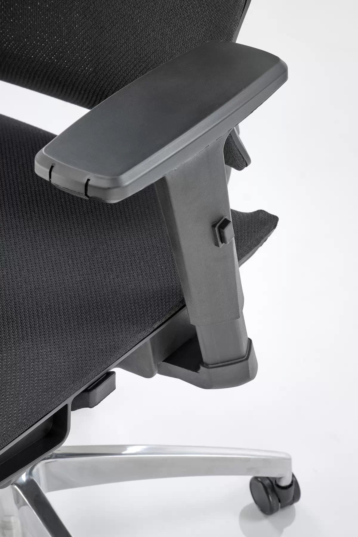  Ergonomická kancelárska stolička Cilino - čierna ekokoža marcus Kreslo kancelárske Čierny