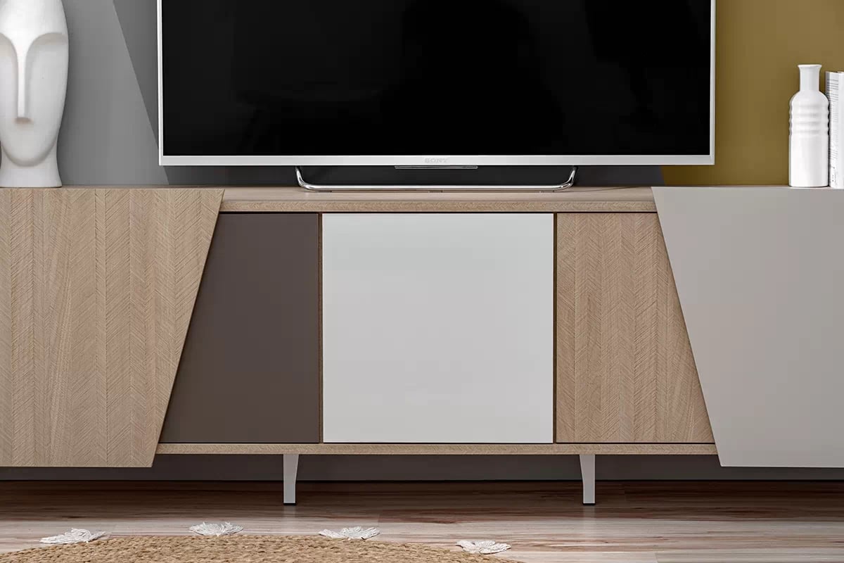 TV stolek Miraza 180 cm - skandinávská rybina / béžová / bílá / hnědá Skříňka RTV z geometrycznymi drzwiami Miraza 180 cm - jodelka skandi / Béžová / Bílý / Hnědá - přední část