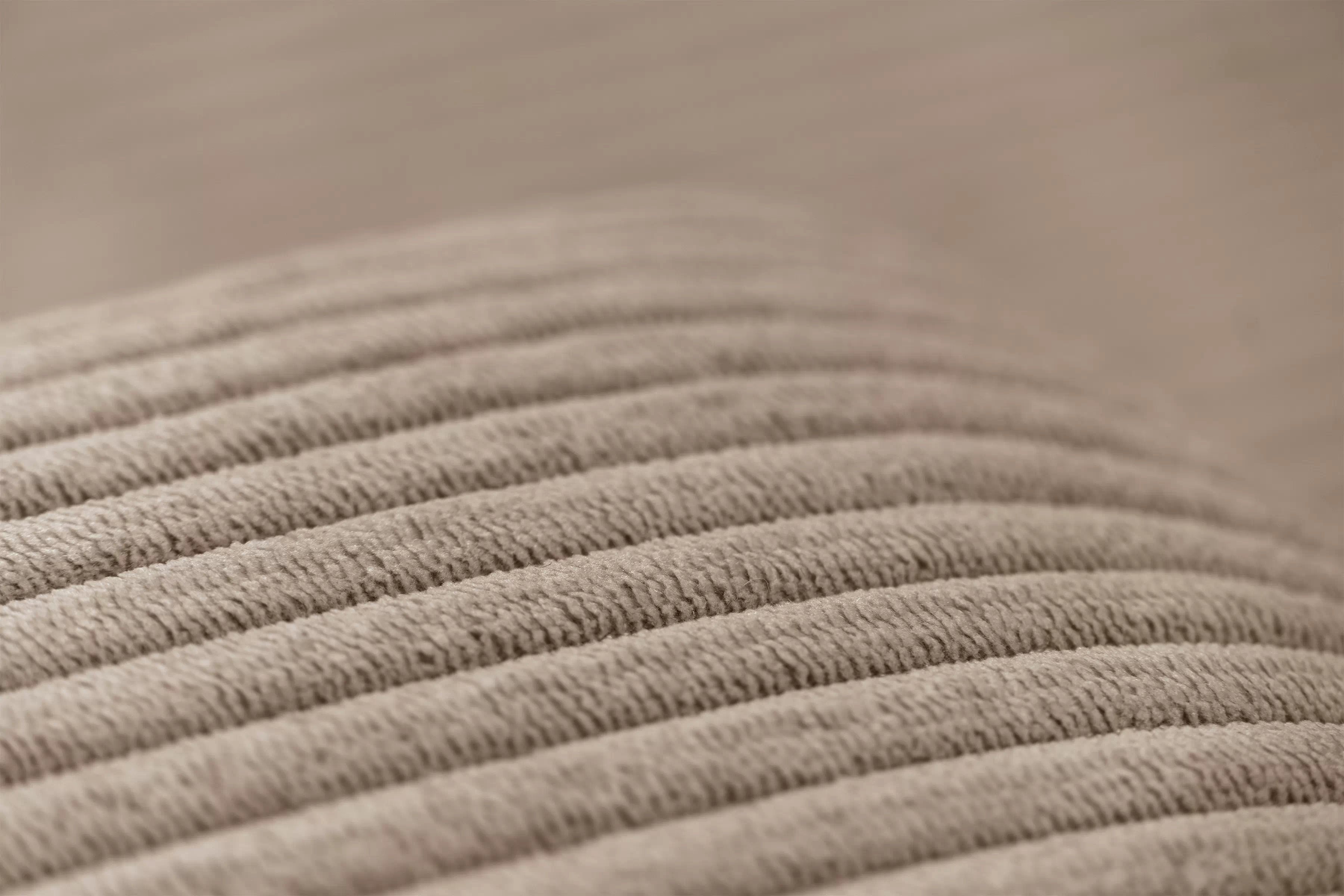 Rozkládací rohová sedací souprava Avia Mini - hnědá Lincoln 17 Rohová sedací souprava Avia Mini rozkládací uniwersalny prawo/levá - hnědá manšestr Lincoln 17