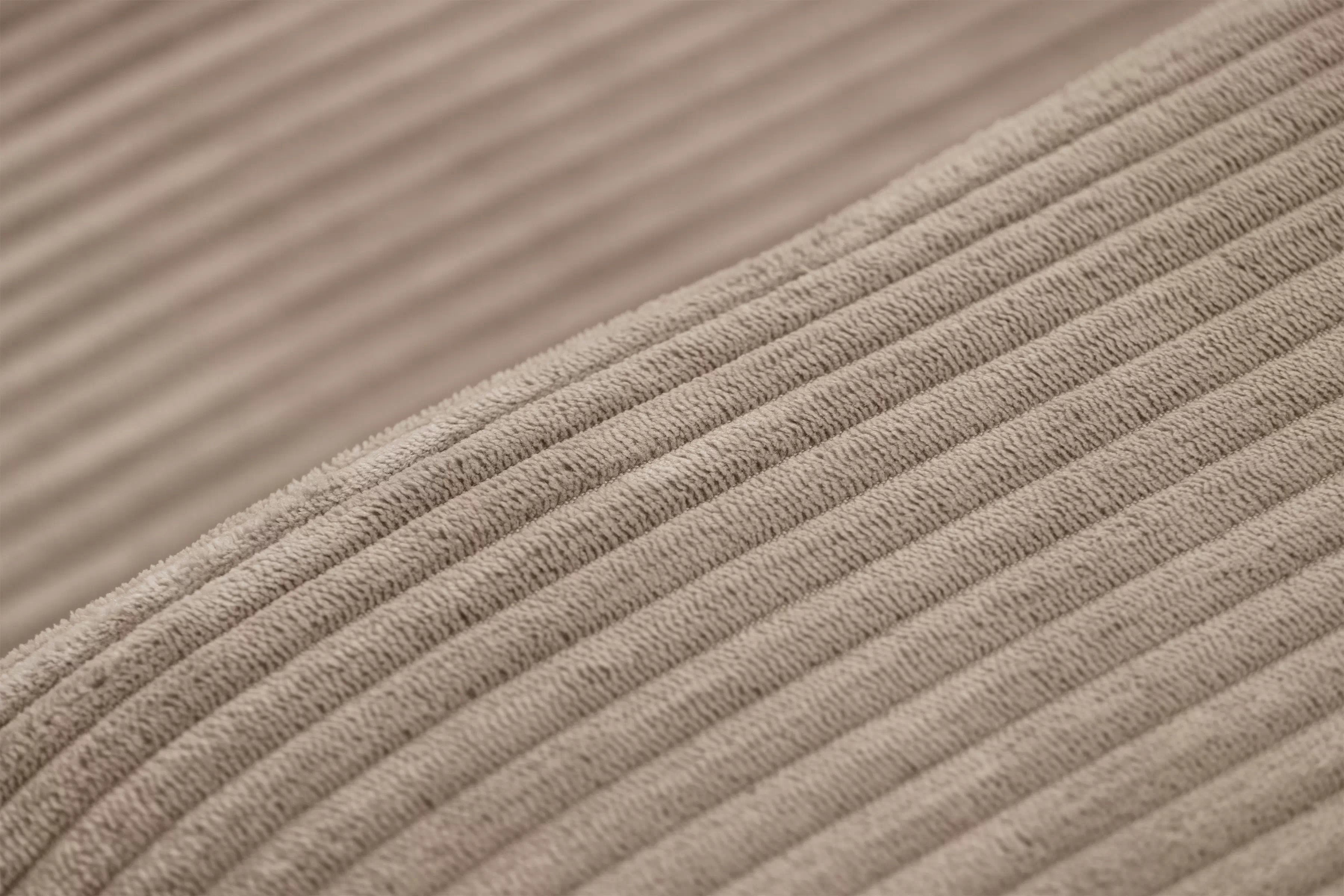 Rozkládací rohová sedací souprava Avia Mini - hnědá Lincoln 17 Rohová sedací souprava Avia Mini rozkládací uniwersalny prawo/levá - hnědá manšestr Lincoln 17