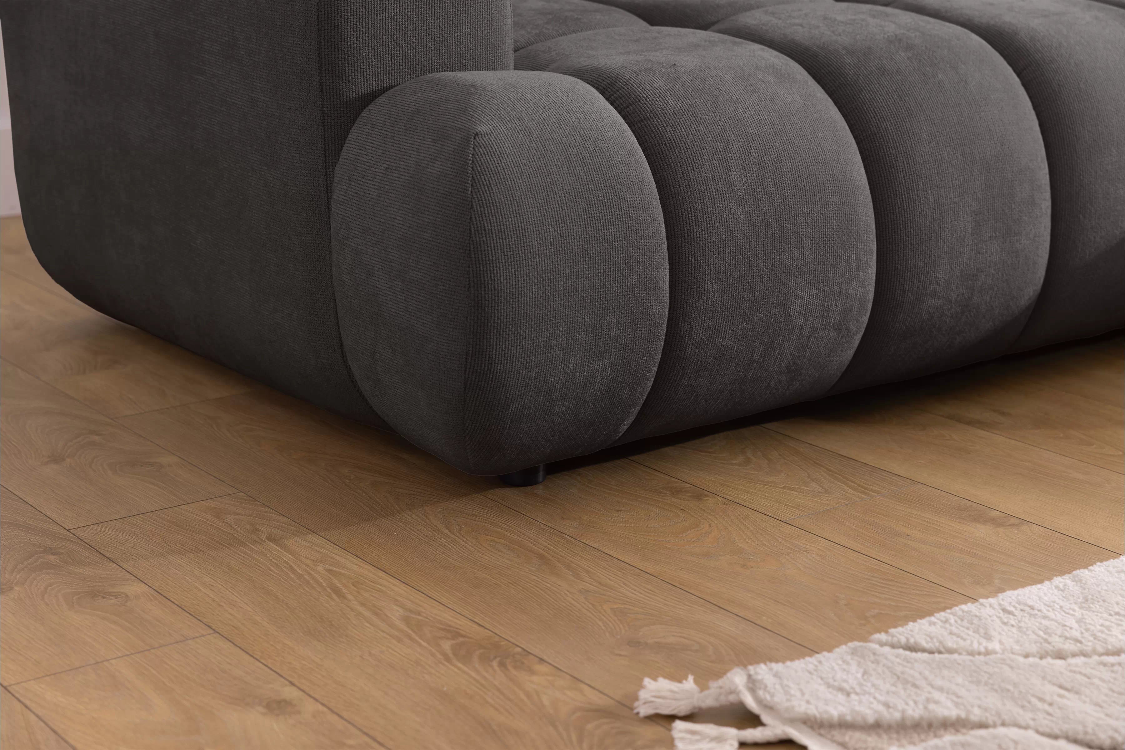 Rozkládací rohová sedací souprava Lutario Mini pravá - tmavě šedá Venice 2021 Rohová sedací souprava Lutario Mini rozkládací pravá - ciemnoszara plecionka hydrofobowa Venice 2021