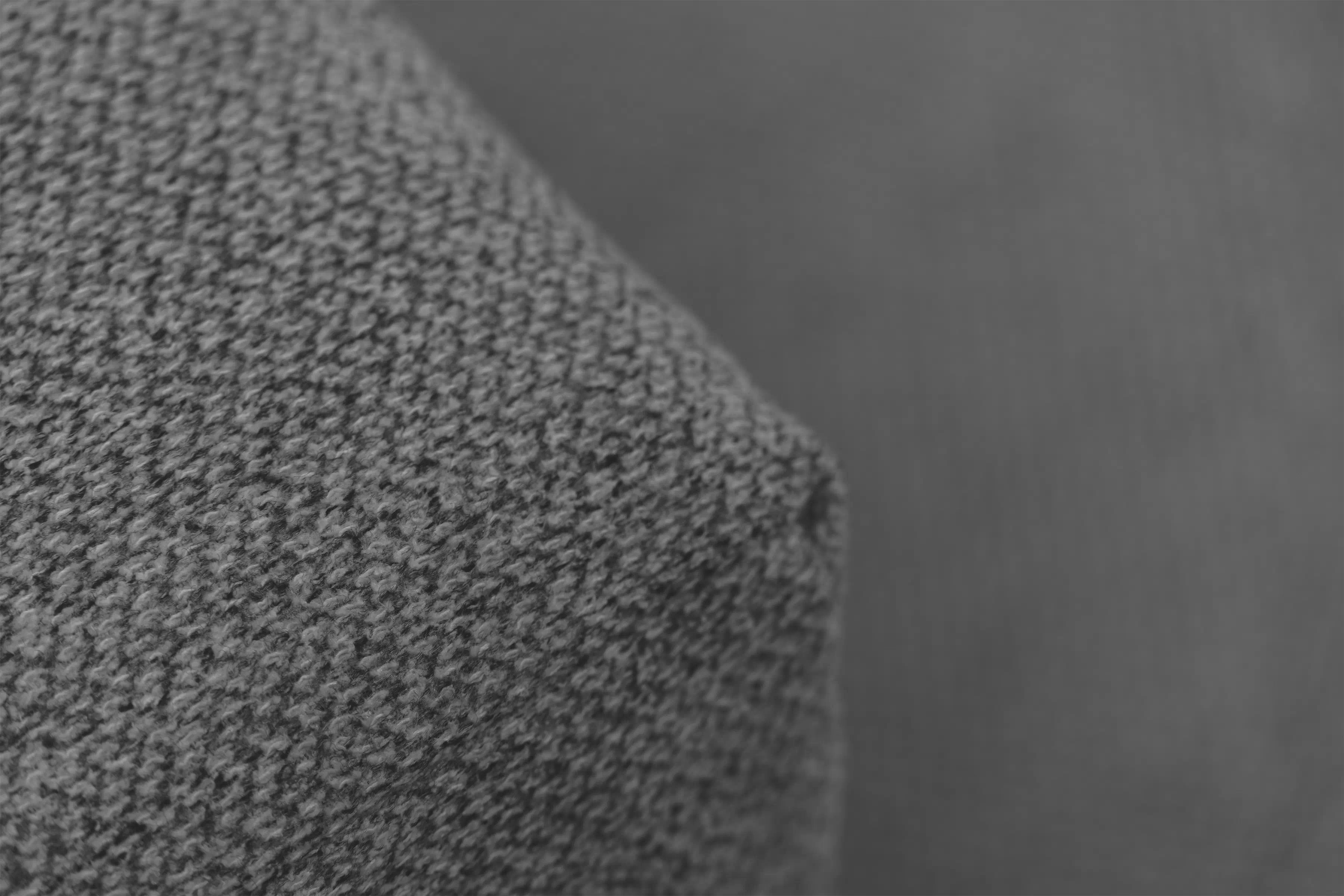 Rozkládací rohová sedací souprava Romano L univerzální - tmavě šedá látka Gemma 93 / nožky buk Rohová sedací souprava Romano L rozkladany uniwersalny prawo/levá - ciemno šedá plecionka Gemma 93