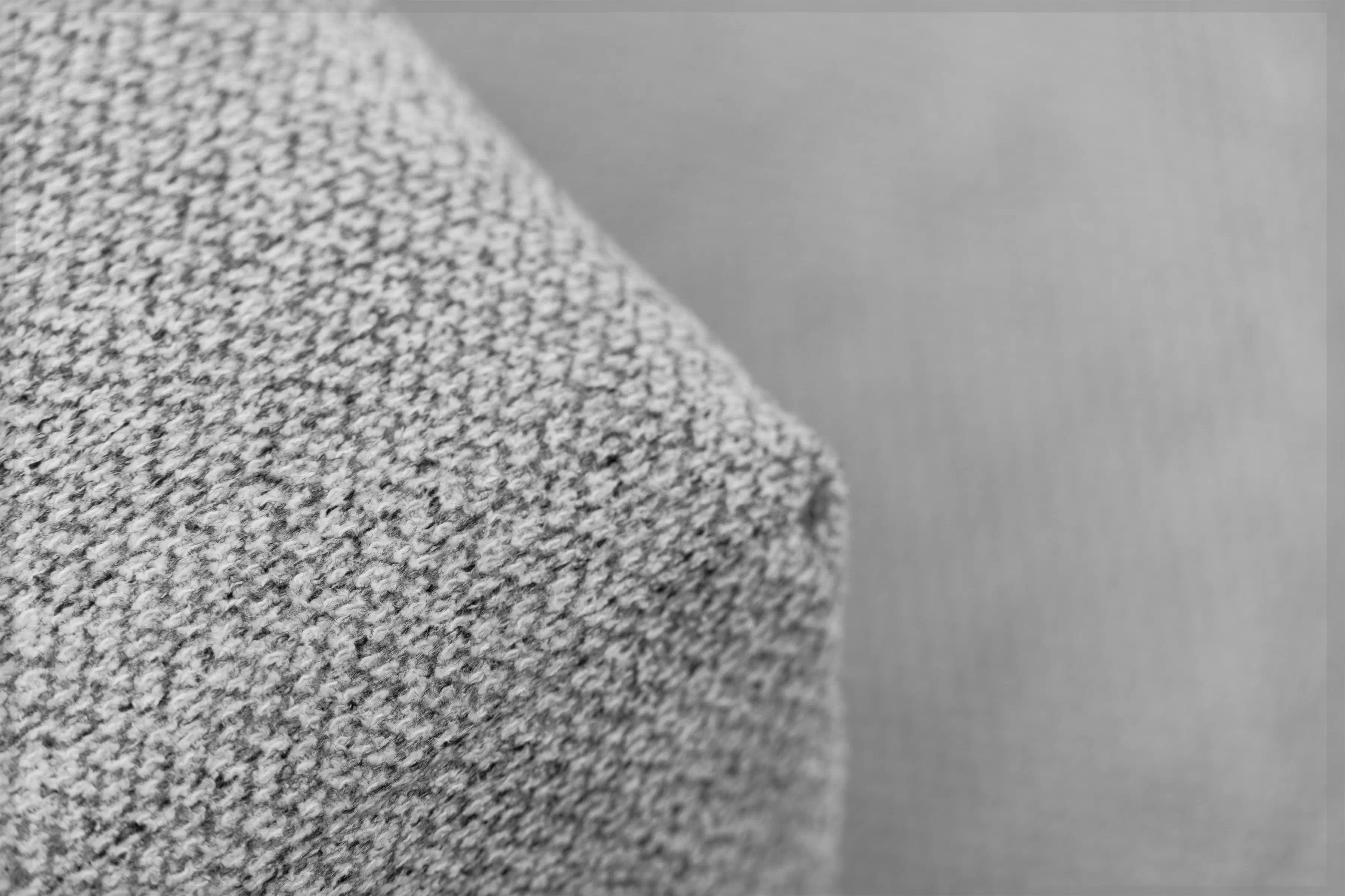 Rohová rozkladacia sedačka Romano L univerzálna – sivá pletená látka Gemma 86 / bukové nožičky Rohová sedacia súprava Romano L rozkladany uniwersalny prawo/Ľavá strana - šedá plecionka Gemma 86