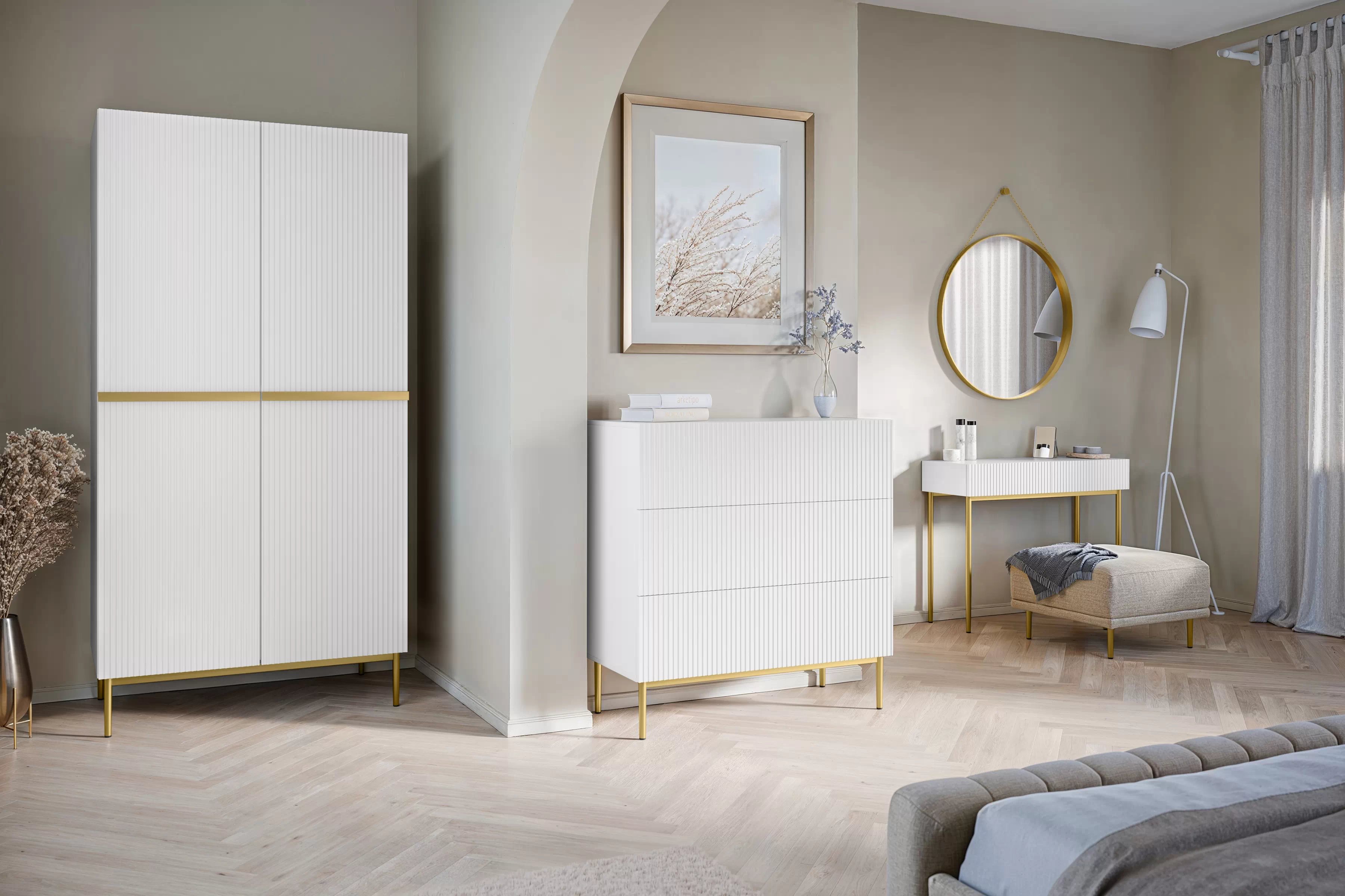 Moderný písací stôl Nicole - biely mat / zlaté nožičky moderné Písací stôl Nicole 100 cm so zásuvkami i metalowymi nogami- biely mat / zlote nozki