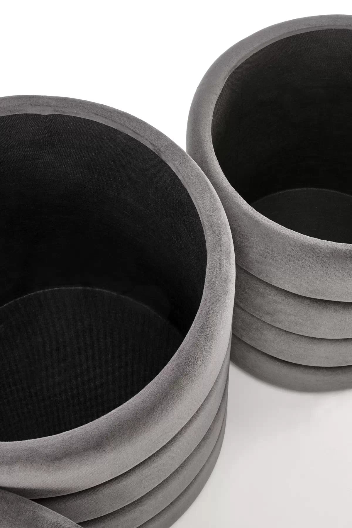 Sada taburetů Pacho 2 ks - popelavý samet pacho Komplet 2 puf, popelavá