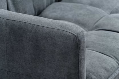 Trojmístná rozkládací pohovka Kitalio - popelavá Pohovka Kitalio rozkládací - popelavá