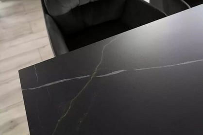 Rozkladací stôl Zanivo 160-240x90 cm keramický - čierny mramor / čierny Stôl prostokatny Zanivo 160-240x90 cm rozkladany - Čierny mramor / Čierny