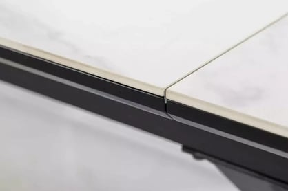 Rozkladací stôl Monzari 160-200x90 cm keramický - matná biela / čierna Stôl rozkladany Monzari 160-200x90 cm ceramiczny - biely mat / Čierny