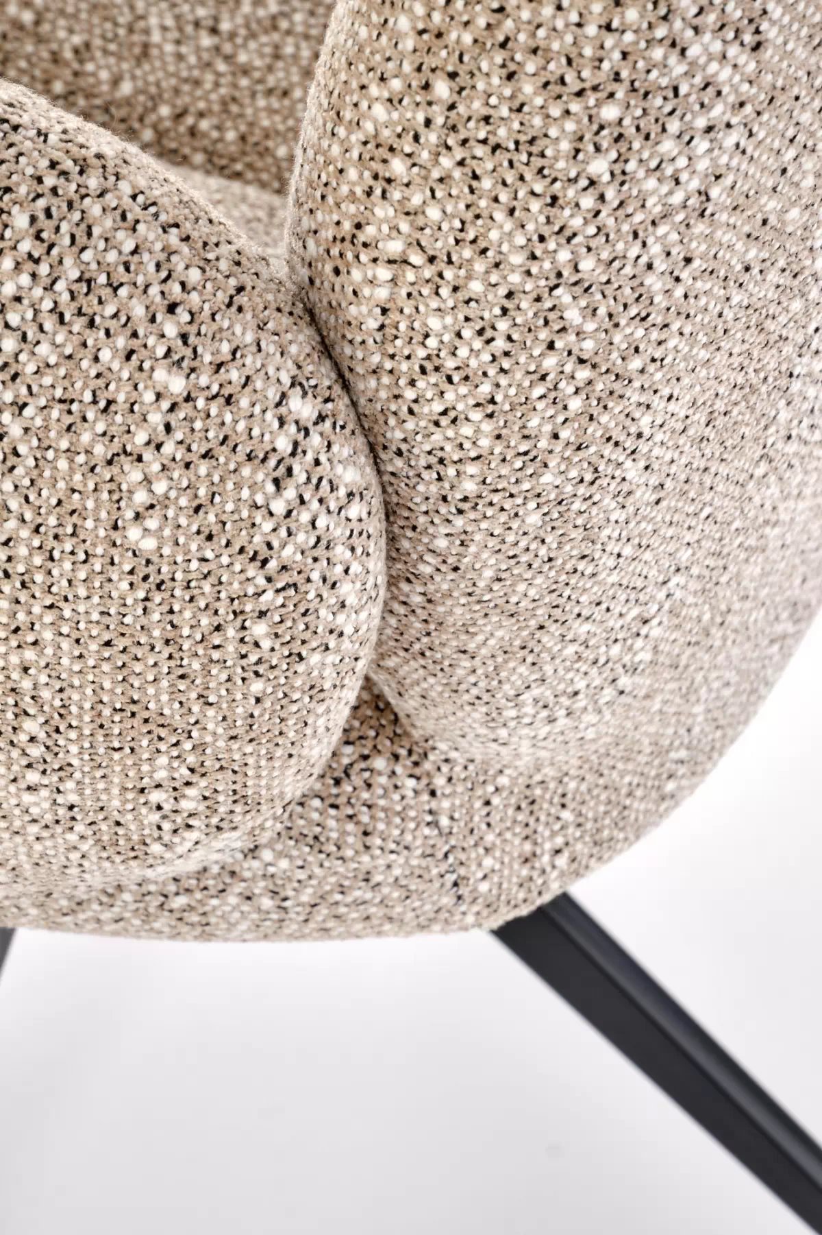 Rozkladací stôl Selvio a 4 stoličky Olton - čierna / tmavobéžová Stôl rozkladany Selvio z czterema krzeslami tapicerowanymi Olton - Čierny / tmavobéžová