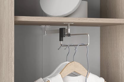 Šatní skříň s otočnými dveřmi Tivano 01 54 cm - kašmír / dub cremona skříň otvírána Voco 01 54 cm - kašmír / dub cremona