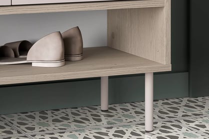 Botník Tivano 02 120 cm - kašmír / dub cremona skříňka na boty Voco 02 120 cm - kašmír / dub cremona