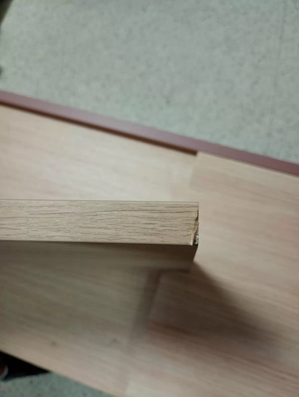 TV skrinka Desin 170 cm z metalowymi nogami - cajun - WYPRZEDAZ EKSPOZYCJI TV skrinka Desin 170 cm z metalowymi nogami - cajun - WYPRZEDAZ EKSPOZYCJI