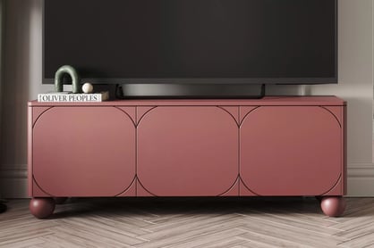 Sonatia II háromajtós TV szekrény, gömblábakon - 150 cm - bordó TV-szekrény háromajtos Sonatia II na nogach kulach 150 cm - burgund