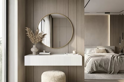 Závesný toaletný stolík Nicole so zrkadlom 60 cm - biely mat Toaletný stolík závesná Nicole ze zlotym zrkadlom 60 cm - biely mat