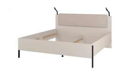 Sada nábytku do ložnice Jukon - postel s úložným prostorem 180x200 cm, noční stolky a toaletní stolek se zrcadlem - kašmír / černé nožky Komplet nábytku pro ložnice Jukon Postel s úložným prostorem180x200 cm, Noční stolky i Toaletní stolek z zrcadlem - kašmír / černé nožičky
